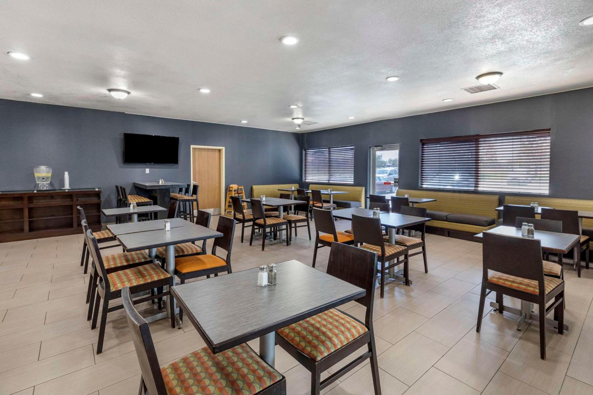 Quality Inn & Suites Denver Airport - Gateway Park Aurora Exterior photo