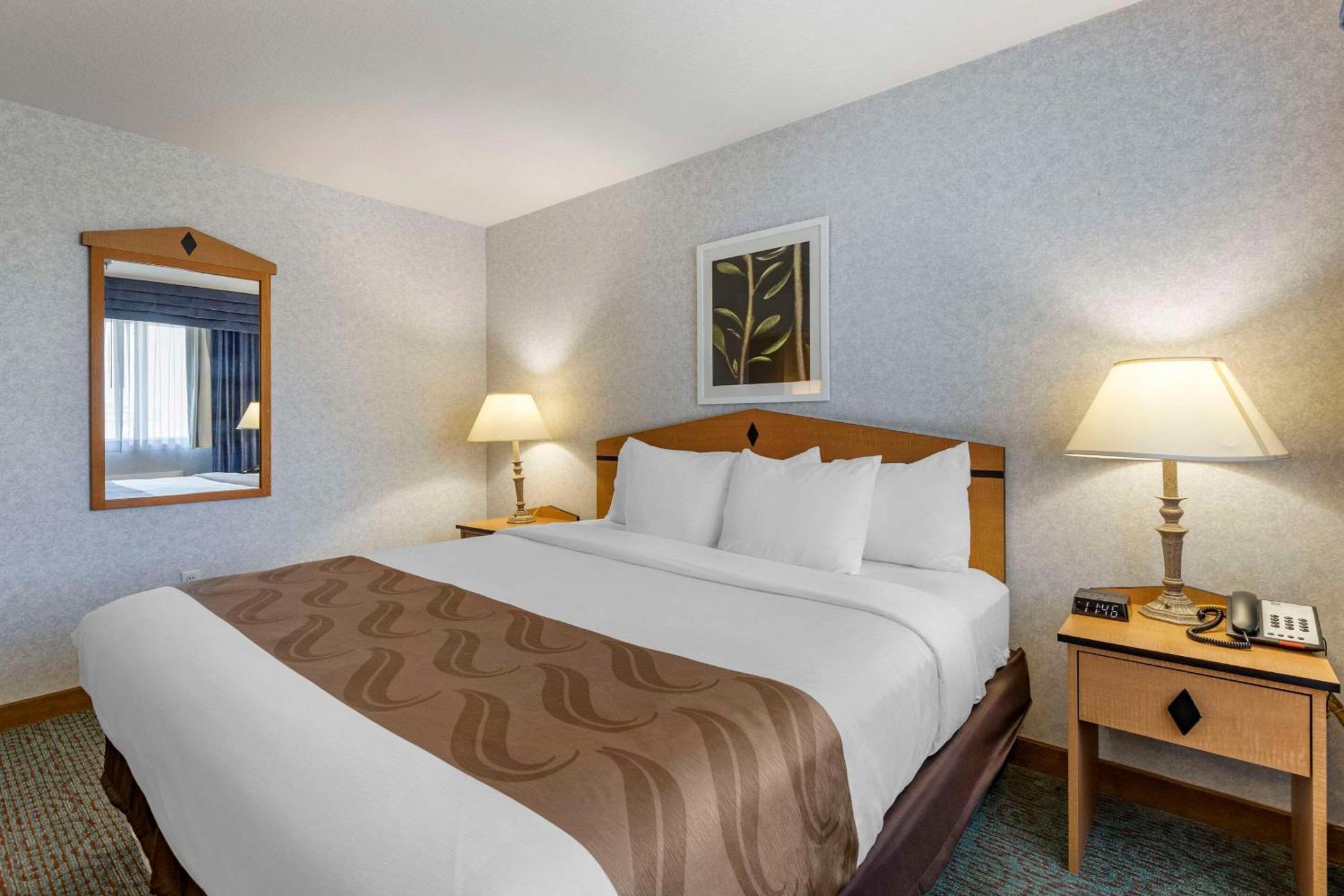 Quality Inn & Suites Denver Airport - Gateway Park Aurora Exterior photo
