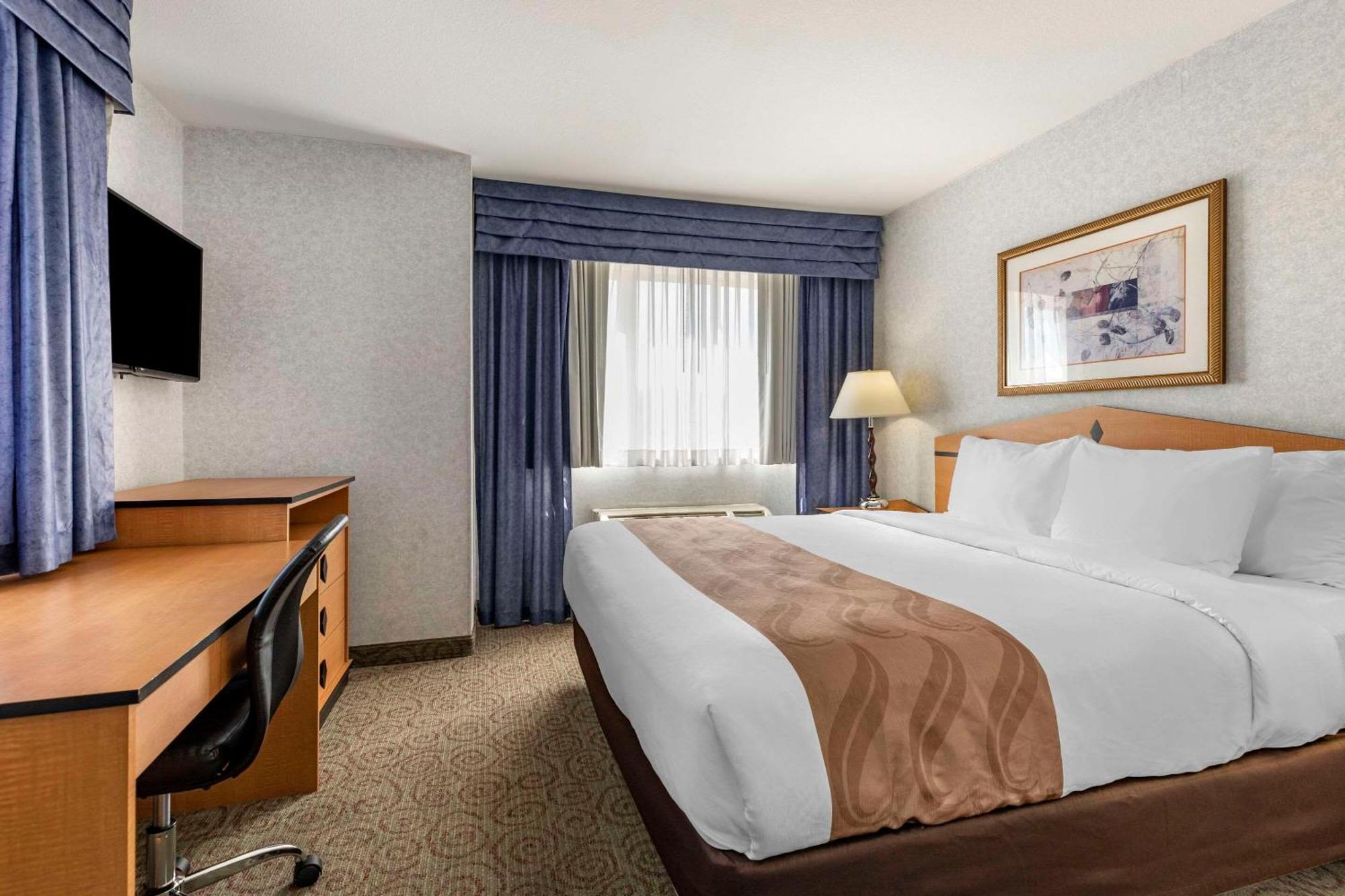 Quality Inn & Suites Denver Airport - Gateway Park Aurora Exterior photo