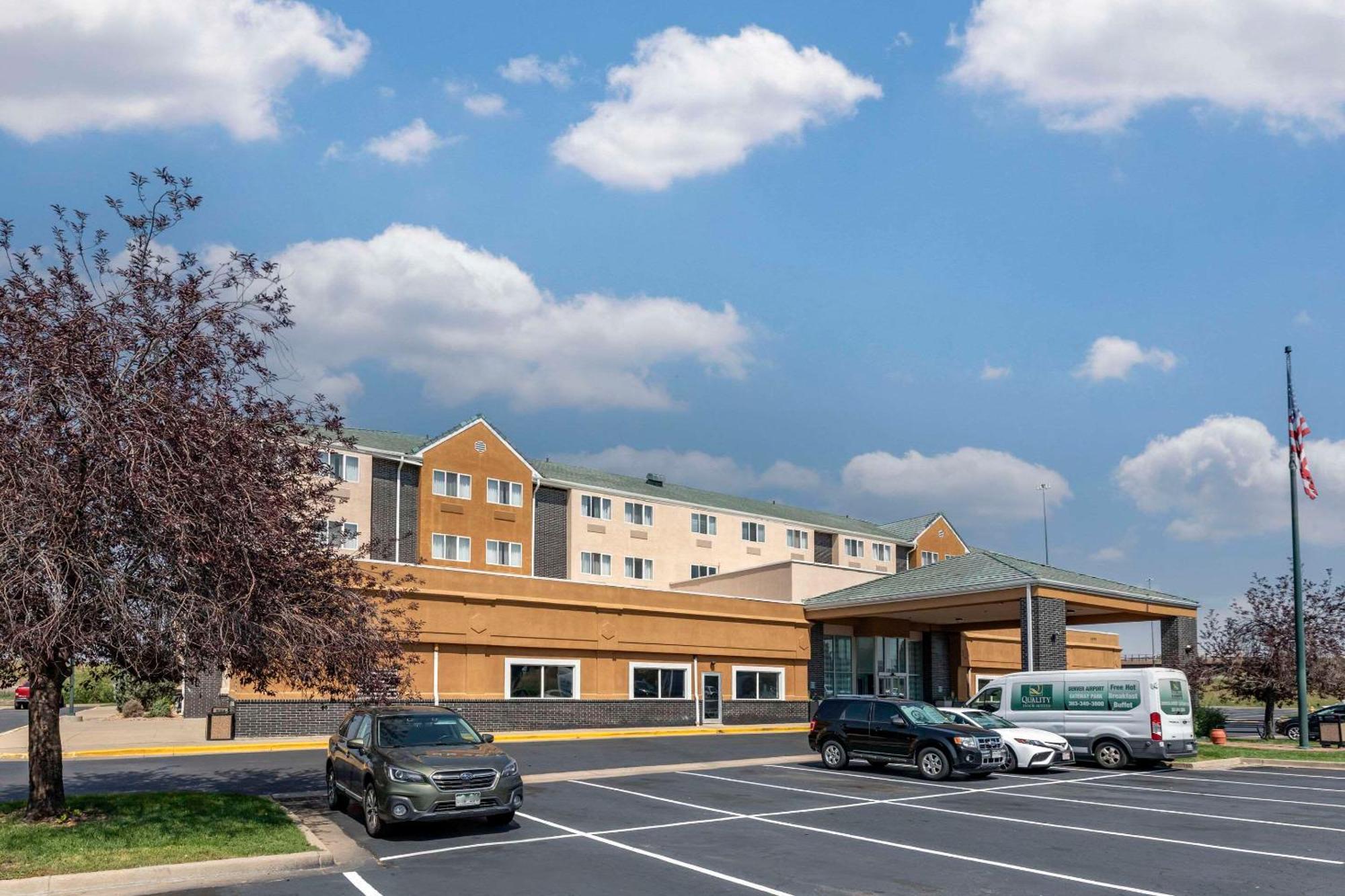 Quality Inn & Suites Denver Airport - Gateway Park Aurora Exterior photo